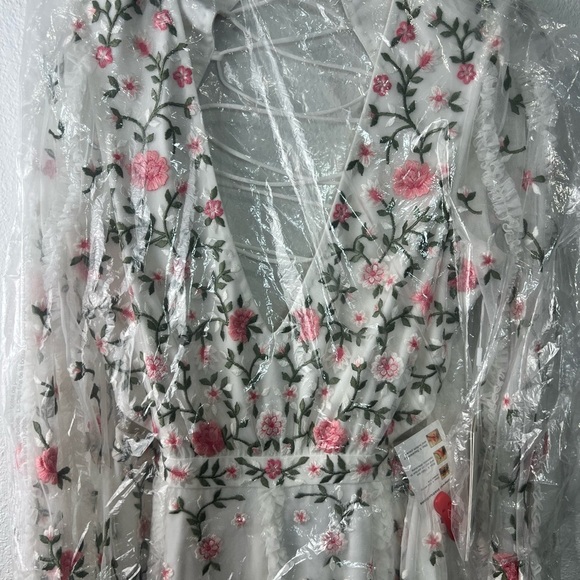 Mac Duggal White Floral Embroidered Long Sleeve Gown White Size-10 - Picture 7 of 9